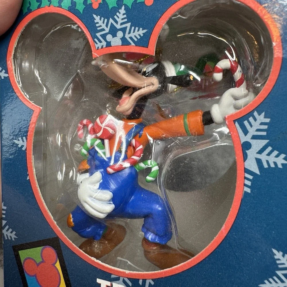 Enesco Holiday Ornaments Disney Goofy Santa Present 1996 Mickey Unlimited Set